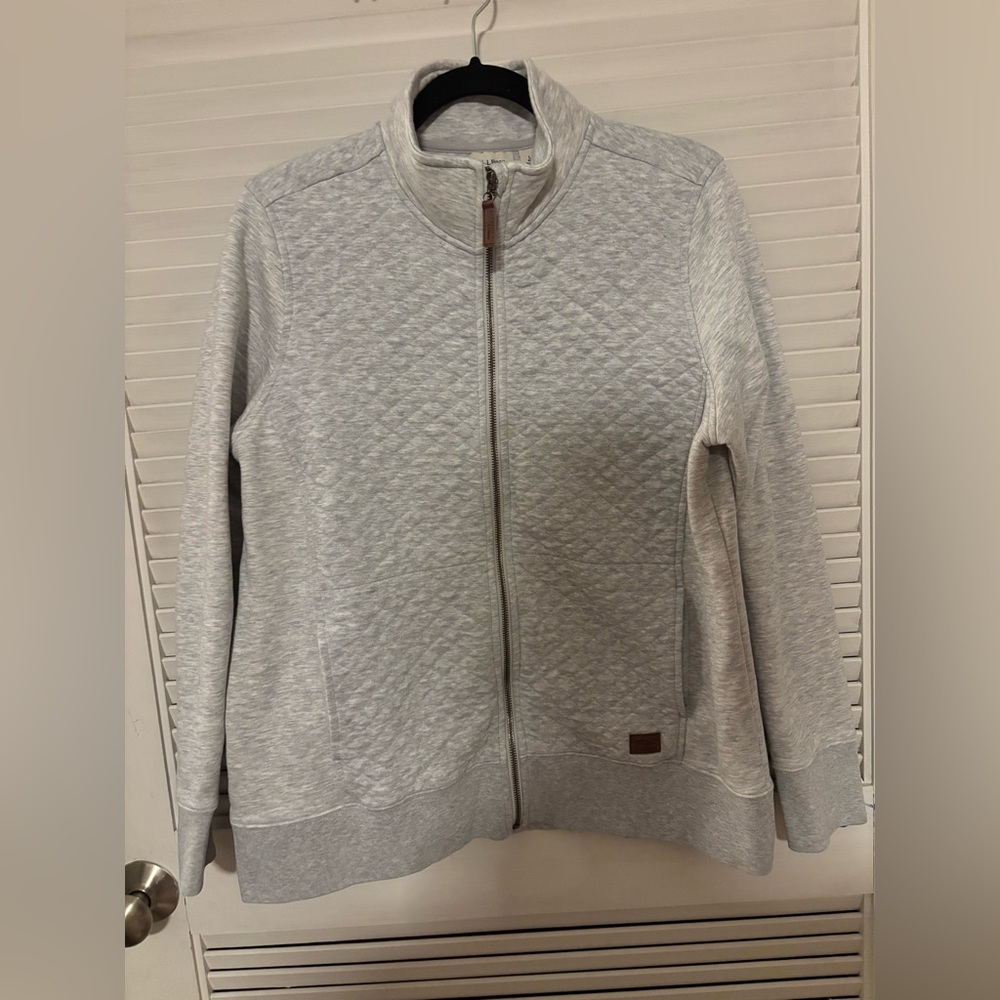L.L. Bean Light Gray Casual Top
